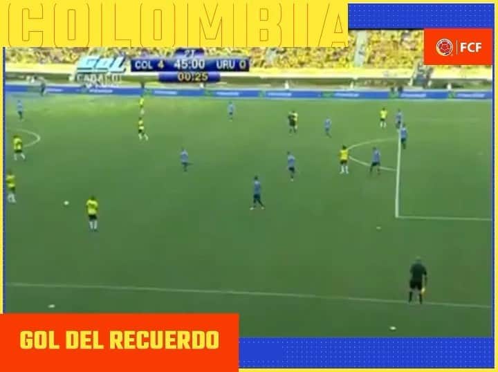 サッカー コロンビア代表チームのインスタグラム：「#GolDelRecuerdo ⚽️  Con este golazo de @camilozuniga18 sellamos nuestra victoria 4️⃣-0️⃣ vs Uruguay en 2012.   #VamosColombia 🇨🇴」