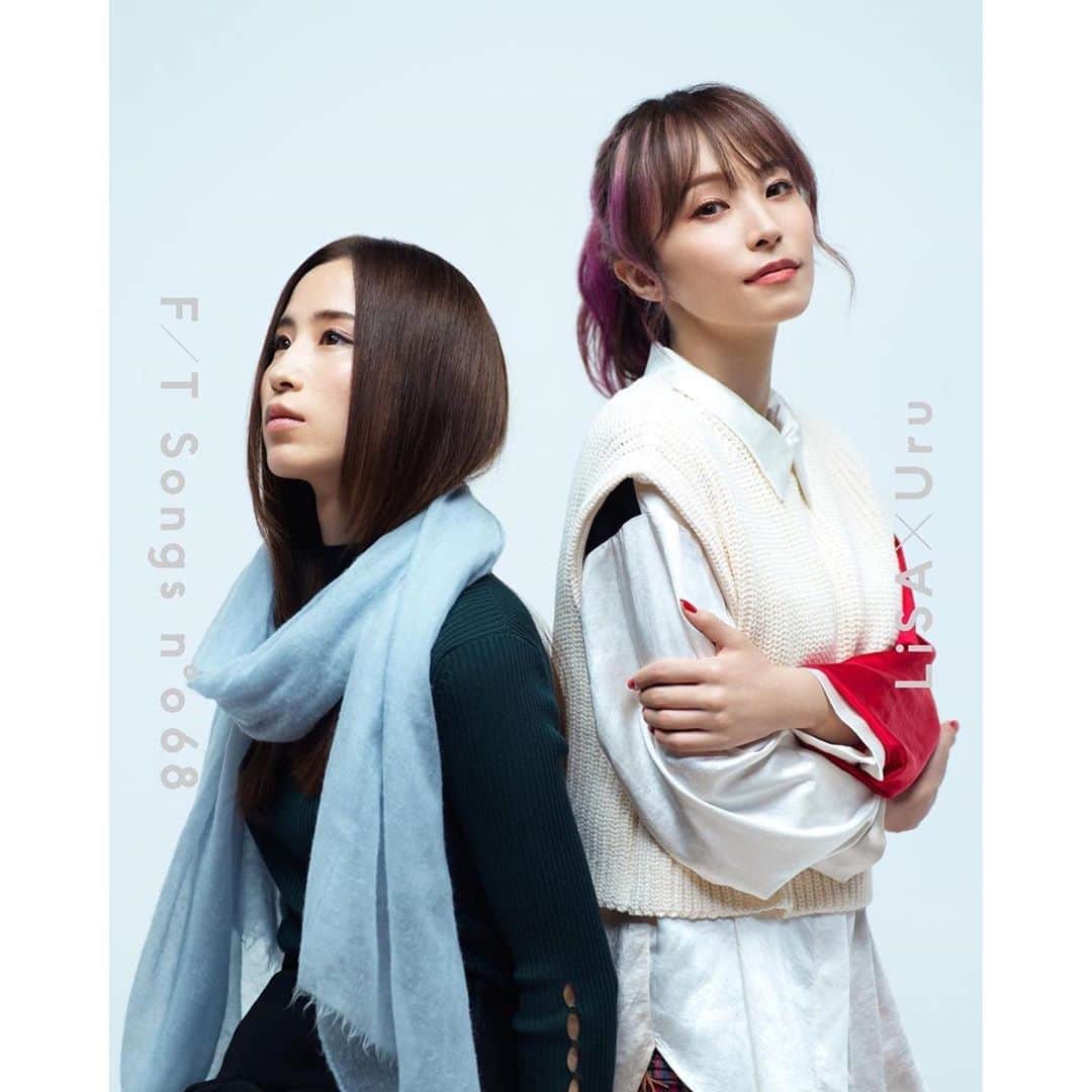のインスタグラム：「昨夜公開したTHE FIRST TAKE様のLiSA×Uru 「#再会 (produced by Ayase)」沢山の方にお楽しみいただいて嬉しいです。 Ayaseさんの巧妙なメロディを主メロとハモリを交差しながら、攻略して身体に馴染んでいく楽しみと、難しさをみんなにもカラオケで挑戦してほしいです☻♡ TFT当日初めてUruさんと歌ったんだけど、お互い普段はソロシンガーなので人と声を重ねることが少ない中、お互いに主メロとハモリを瞬時に切り替えて進めていくのでAyaseさんの振り分けてくれた難題を精一杯予習して挑みました。なのでいつも以上に緊張した。けれど、歌い終わった後の私たちの達成感で、初めて会って一緒に歌ったはずなのに、一日でUruさんとの距離は急接近しました。笑　ステキな挑戦をさせていただいた皆様に感謝です。 ありがとうございます☻  #Repost @the_firsttake ・・・ _ #LiSA #Uru 「#再会 (produced by #Ayase)」  音楽に対する姿勢も、音楽だ。  THIS MUSIC IS LIVING.   THE FIRST TAKE  #THEFIRSTTAKE」