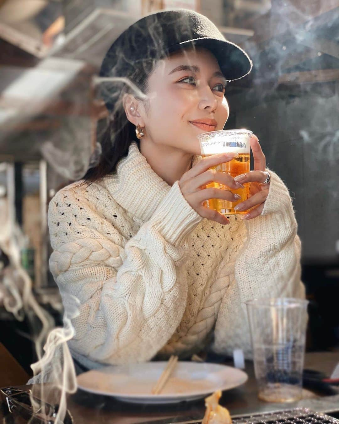 梯真奈美さんのインスタグラム写真 - (梯真奈美Instagram)「ぷはーーーーーー！  とびっきりいいお天気の中、美味しい地元の特産物。  こりゃたまらんです。  #センザキッチン #山口県 #長門市」11月7日 22時46分 - official_manami