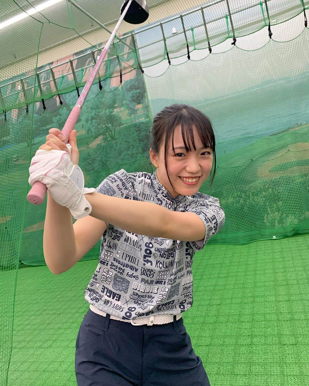 伊藤千由李のインスタグラム：「ゴルフ５さんのYouTubeチャンネル﻿ 見てくれたかな？﻿ ﻿ ⛳️ゴルフに役立つフィットネス⛳️﻿ ⭐️体幹トレーニング編﻿ ⭐️アプローチ編﻿ ⭐️筋膜リリース編﻿ ⭐️筋膜リリース＆ストレッチで飛距離はアップするのか⁉︎﻿ ﻿ 4つの動画で、のぐっちにたくさんのフィットネスを教えてもらいました！﻿ ﻿ 楽しかった〜！！！﻿ もっとゴルフ上手になりたいな♡！﻿ ﻿ みんなもぜひ参考にしてみてねっ😄﻿ チャンネル登録もよろしくね〜！！！﻿」