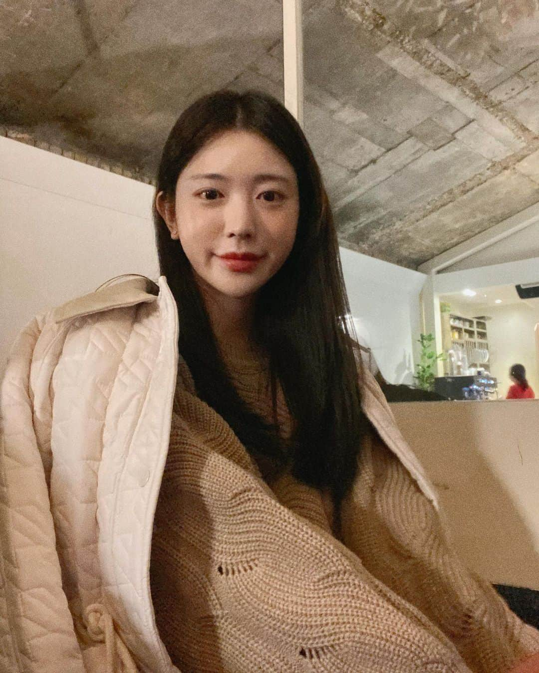 ユ・ヘジュさんのインスタグラム写真 - (ユ・ヘジュInstagram)「아~좋네🌙」11月7日 23時29分 - r_yuhyeju