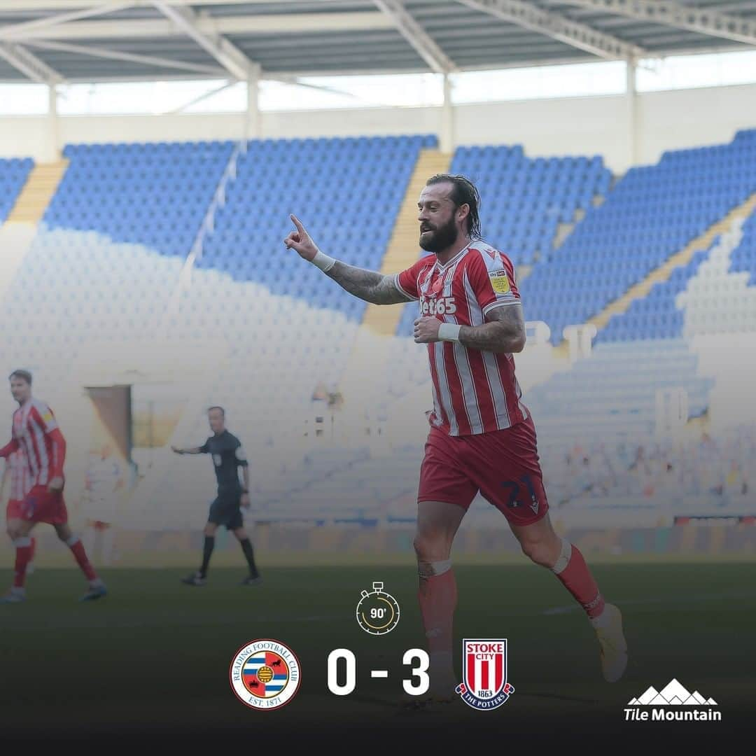 ストーク・シティFCさんのインスタグラム写真 - (ストーク・シティFCInstagram)「GET IN! Brown nets in stoppage time to round off a fine win! #SCFC 🔴⚪️」11月7日 23時25分 - stokecity