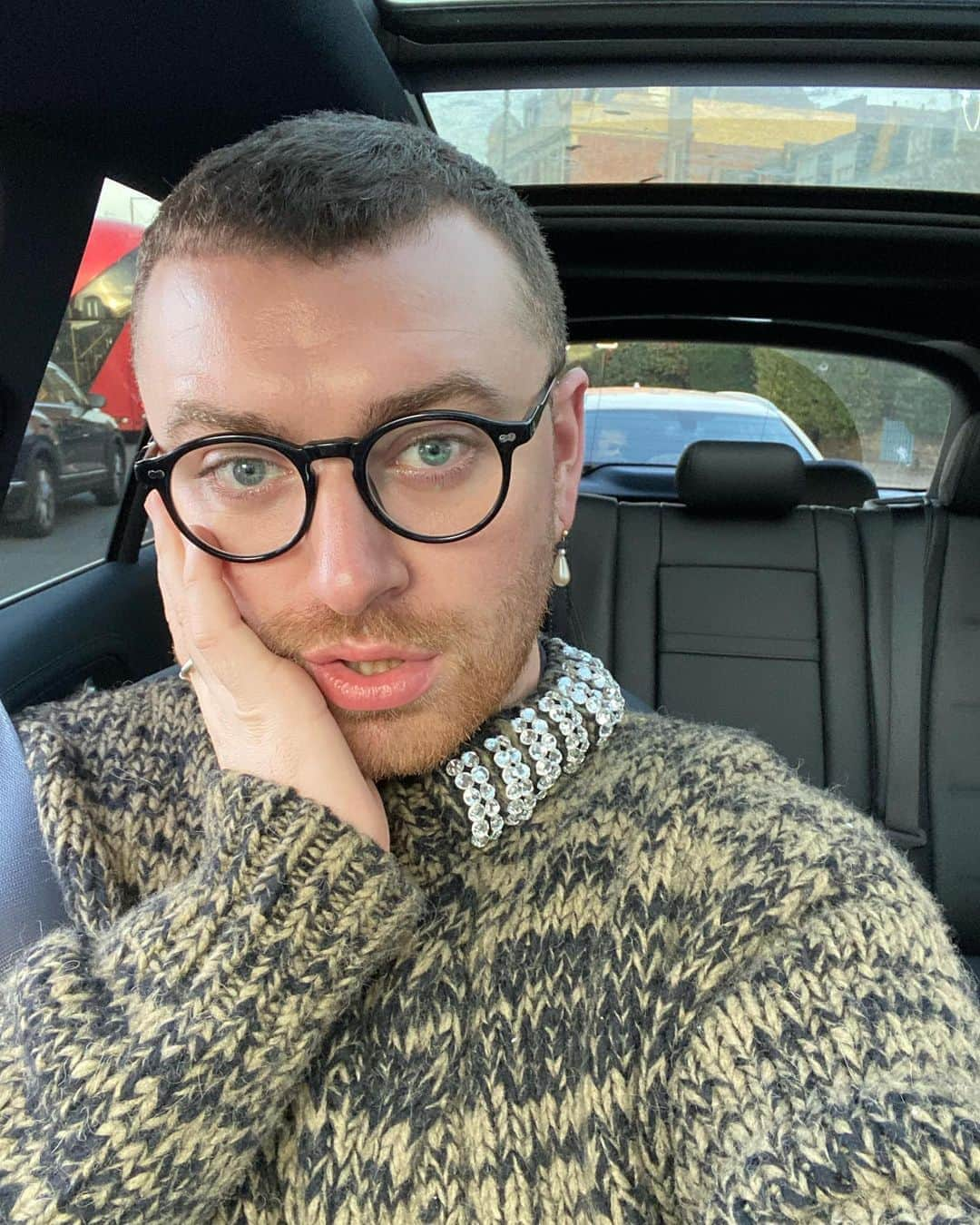 サム・スミスさんのインスタグラム写真 - (サム・スミスInstagram)「Traffic jam selfie」11月7日 23時38分 - samsmith