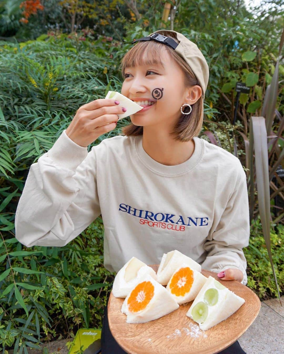 近藤あやさんのインスタグラム写真 - (近藤あやInstagram)「🍓🍏🍒🥭🥝  We are  SHIROKANE SPORTS CLUB🤸‍♀️    #ootd #150cm #🥪」11月8日 10時09分 - doraemontoaya