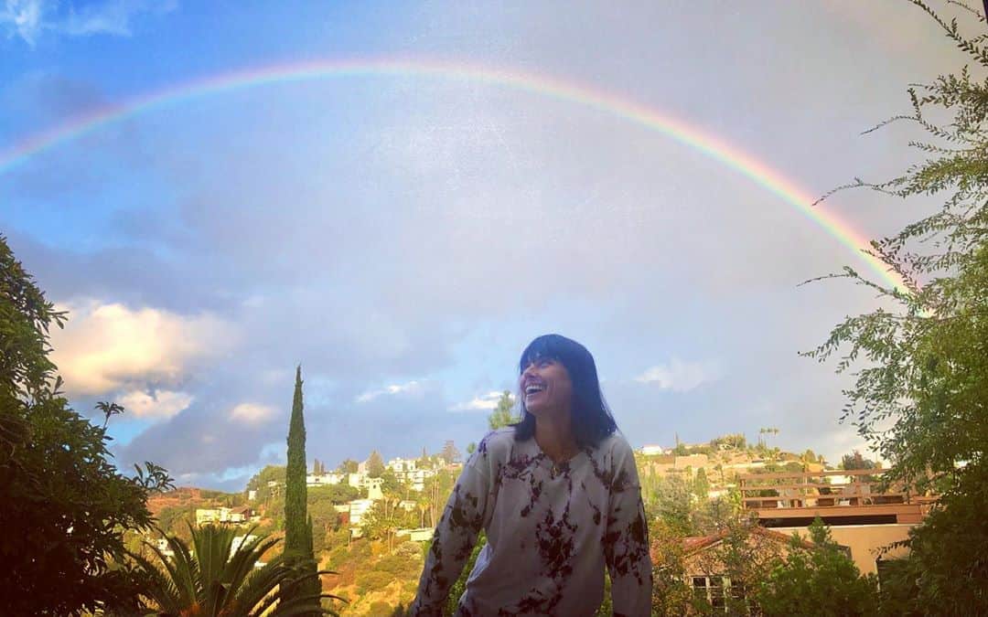 コンスタンス・ジマーのインスタグラム：「Oh, somewhere over the rainbow skies are blue Clouds high over the rainbow, makes all your dreams come true, ooh...today was a great day!」