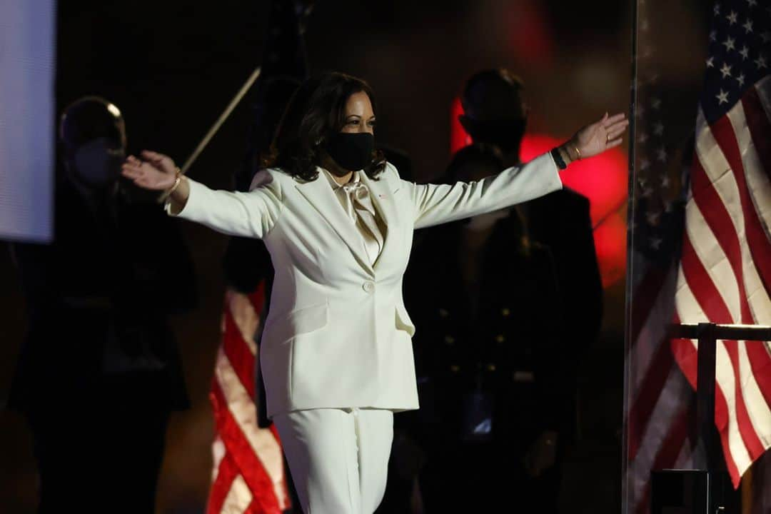 NBC Newsさんのインスタグラム写真 - (NBC NewsInstagram)「VP-elect Kamala Harris takes the stage in Wilmington, Delaware, in her first public speech since winning the election.⁠ ⁠ Watch live at the link in our bio.⁠ ⁠ 📷 Win McNamee / @gettyimages」11月8日 10時38分 - nbcnews