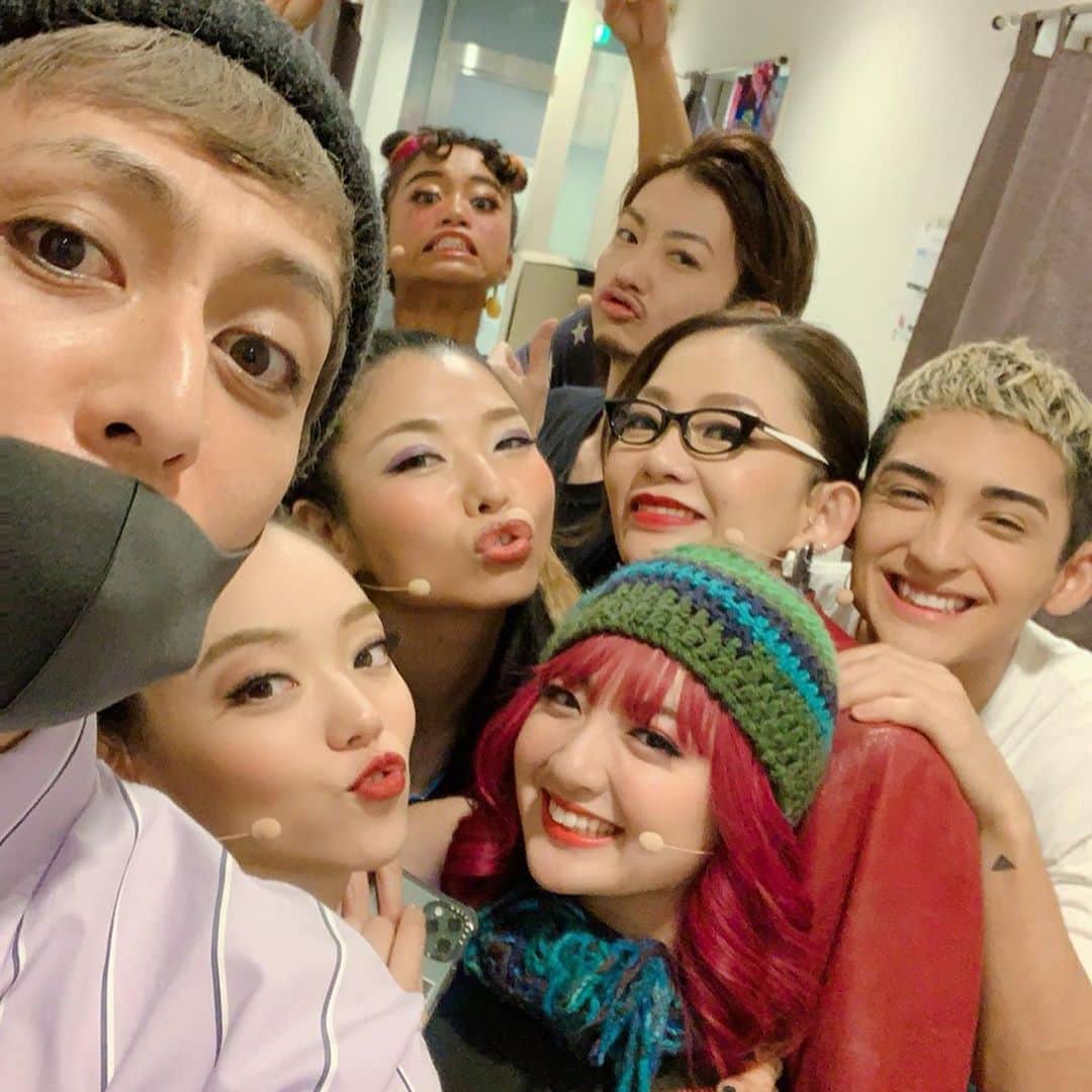 宮本美季のインスタグラム：「昨日の2公演、ありがとうございました😊そして今日の2公演、目一杯「愛」をお届けします❤️ #Rent2020」