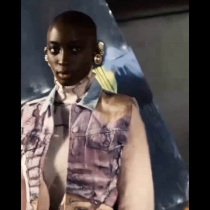 のインスタグラム：「Interview of @anachateau about our collaboration 🌍」
