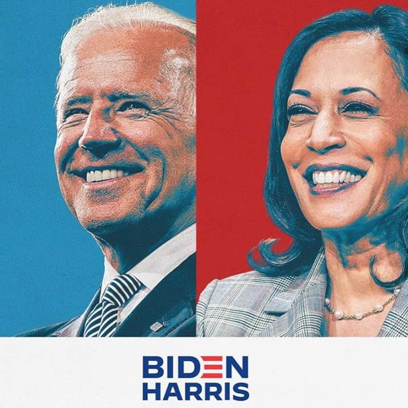 ケリー・オックスフォードのインスタグラム：「You guys fucking did it. I moved to the US under Obama’s administration and I can’t wait to feel that calm again. THANK YOU FOR VOTING BLUE. Let’s gooooo. 😭 ❤️😭」