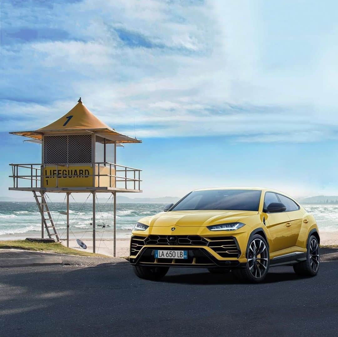 のインスタグラム：「With Urus you can take any road you want. But make sure it’s the greatest.  #Lamborghini #Urus #UnlockAnyRoad」