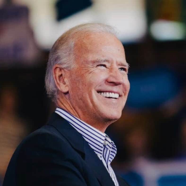 ブランドン・シェイアのインスタグラム：「and just like that... hope has returned. Finally a President & Vice President for the people.」