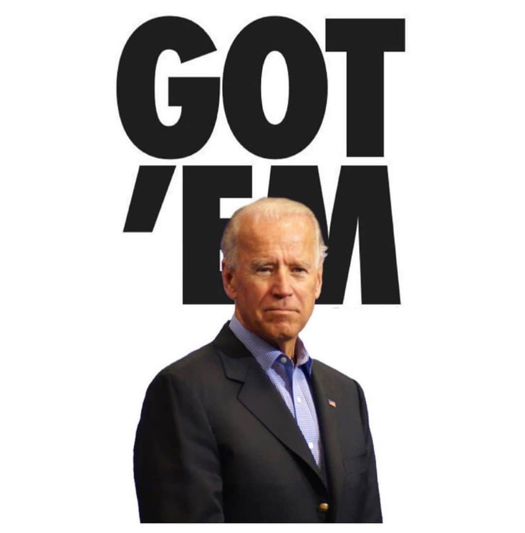 ベン・ボーラーのインスタグラム：「Welcome #46 💙🥳🤩🇺🇸💙 #FDT #SmokinJoeBiden」