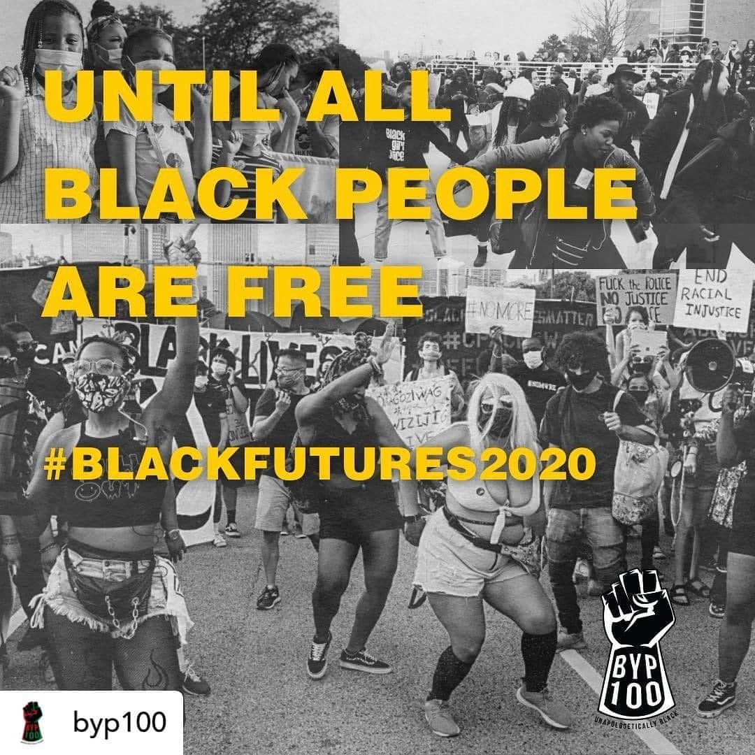 サラ・ラミレスさんのインスタグラム写真 - (サラ・ラミレスInstagram)「#BlackFutures2020  • #RG @byp100 Black youth have been mobilizing communities all over the country around issues impacting all Black lives. When local governments targeted our communities with militarized violence, we leaned into each other and fought back. In the face of unprecedented right-wing voter suppression efforts, we brought Black joy and resistance to the polls. And today, as we witness the defeat of Donald Trump, and the election of Joe Biden and Kamala Harris, we acknowledge the magnitude of our collective power and prepare ourselves to continue fighting until all Black people are free. We keep us safe. We make the future we want to see, not elected officials. ⠀ ⠀ Join BYP100 or a local abolitionist organization to stay in the fight. To find out how you can support, visit the link in our linktree bio. #BlackFutures2020」11月8日 2時33分 - therealsararamirez