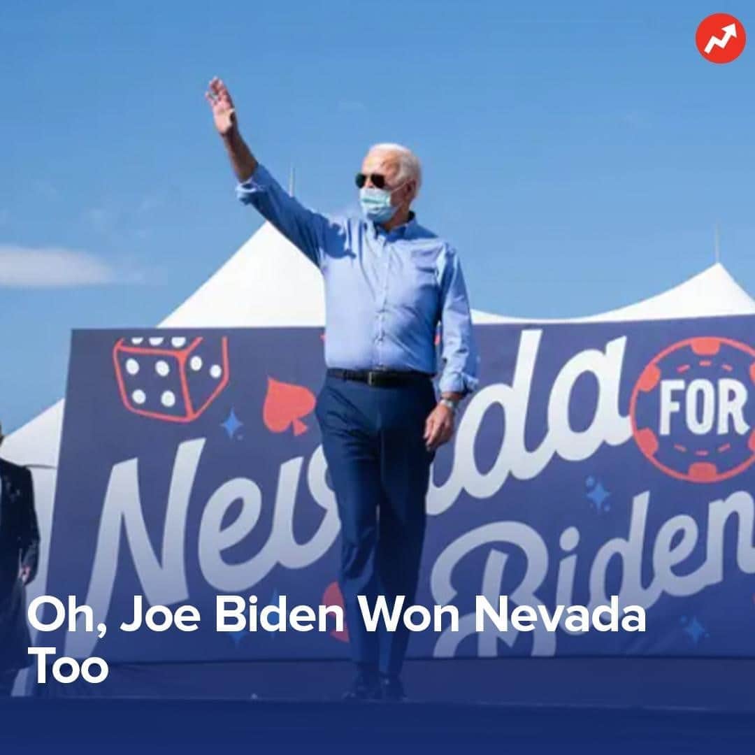 BuzzFeedさんのインスタグラム写真 - (BuzzFeedInstagram)「Biden won the presidency Saturday morning, after securing wins in Pennsylvania and Nevada.  Link in bio.」11月8日 2時40分 - buzzfeed