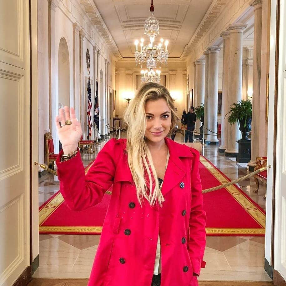 アリサ・ラモスさんのインスタグラム写真 - (アリサ・ラモスInstagram)「WE DID IT!!! 🇺🇲💙 JoMala about to be strolling into the White House liiikkeeee 💃💃💃🇺🇲🇺🇲🇺🇲!!!!! So happy that I actually can't stop crying!!!! . We have our FIRST FEMALE VP and FIRST POC VP!!! We have people who care about ALL U.S. citizens AND the environment!! . No more ridiculous, absurd changes in the favor of a few selfish people. No more bullying by a person in power (except ya right he's never going to shut up on Twitter). No more brainwashing for the sake of power. No more sexism and racism in the White House!!! . I am so incredibly proud of every single person who voted, and every person who used their platforms to voice their opinions. I personally at least feel like all the negativity that came from it was worth it!! . I'm already excited for brighter days ahead, positive changes and improvements, and the restoration of peace and faith amongst U.S. citizens. . That being said, I also truly hope and pray that the extreme supporters of the opposite party take this news peacefully and respectfully. I fear for the violence that may come, especially since the losing party seems to be encouraging it. We call that being a "sore loser", a term typical only used with children. Please don't be a child. . Finally, this gives me hope that we are finally progressing in major ways for women and people of color!   Who knows, in 2024 it could be another woman standing where I am in the White House...running it instead of just visiting! 🙋🏼‍♀️💪🏽🇺🇲 . How will you be celebrating this monumental WIN?? . . #elections2020 #bidenharris2020 #jomala #thewhitehouse #washingtondc #MyLifesATravelMovie」11月8日 2時50分 - mylifesatravelmovie