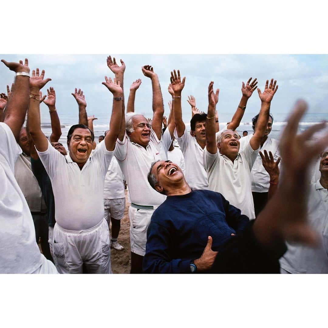 スティーブ・マカリーさんのインスタグラム写真 - (スティーブ・マカリーInstagram)「Mumbai, India, 1996.」11月8日 2時52分 - stevemccurryofficial