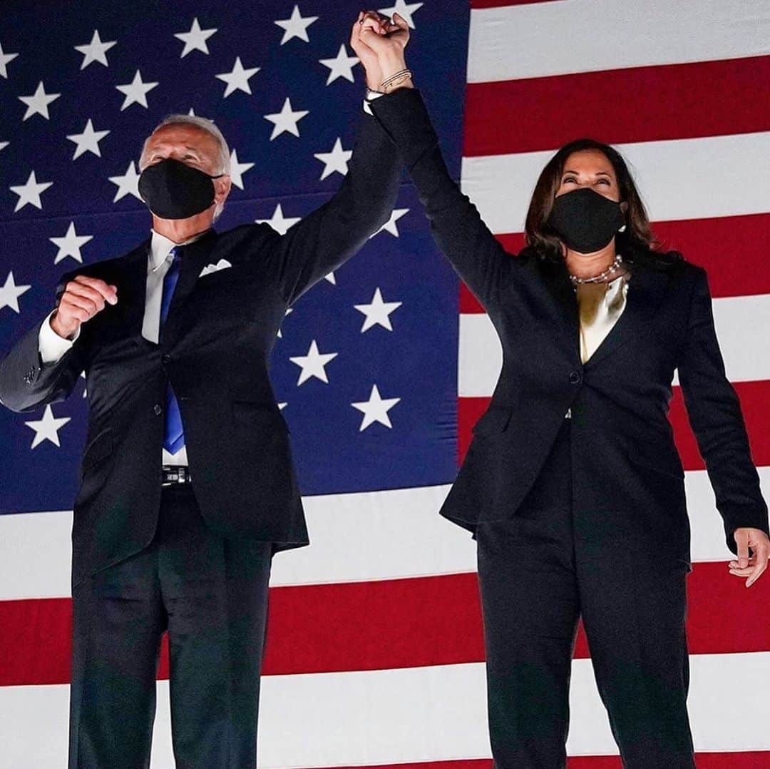 のインスタグラム：「And the new..... President & Vice President of the United States... Joe Biden & Kamala Harris!!!  🇺🇸」