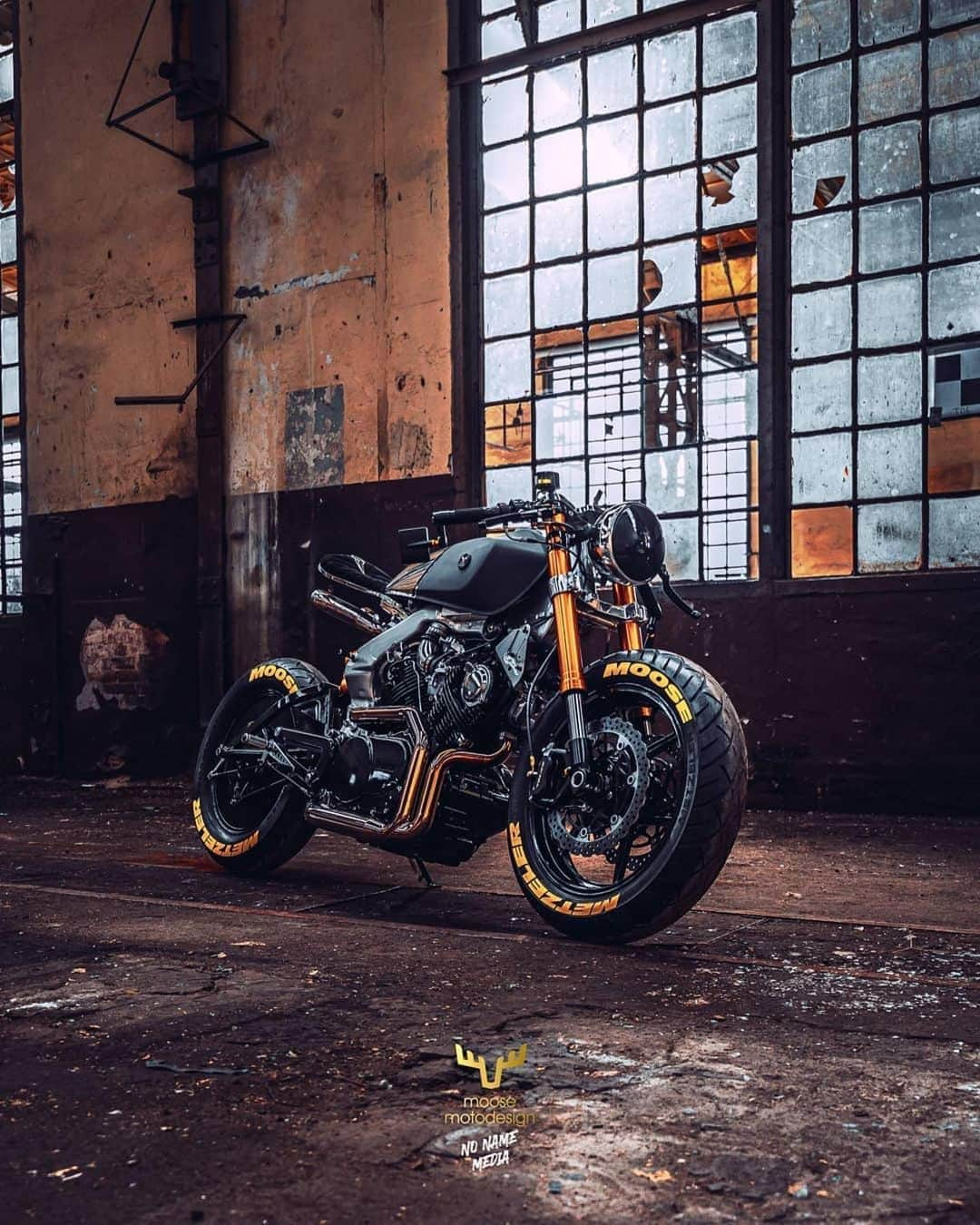 epidemic_motorsさんのインスタグラム写真 - (epidemic_motorsInstagram)「Industrial point of view @moose_motodesign  💥Other World's Project💥  @nonamemedia.official 📸  #newproject #motorcycles #yamaha #XV920 #Virago #caferacer #caferacers #custom #moose #caferacersociety #caferacerclub #instabike #bike #yamahacaferacers #classicbike #classic #exhaust #bratstyle #scrambler #bobber #harleydavidson #bikeporn #vintage #vintagebike #seat #design #xv750 #bikegirl #epidemicmotors #epidemic_motors」11月8日 2時58分 - epidemic_motors