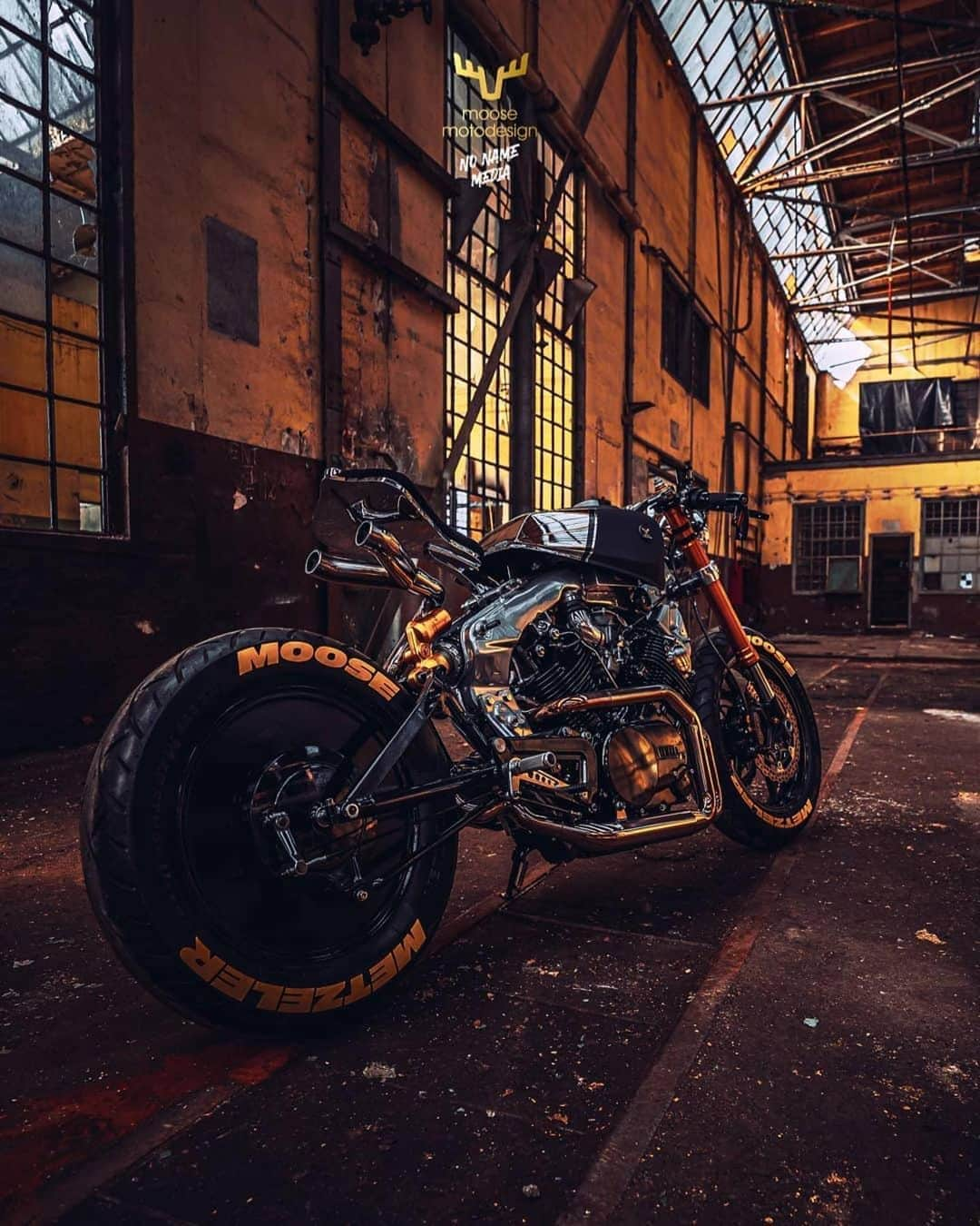 epidemic_motorsさんのインスタグラム写真 - (epidemic_motorsInstagram)「Industrial point of view @moose_motodesign  💥Other World's Project💥  @nonamemedia.official 📸  #newproject #motorcycles #yamaha #XV920 #Virago #caferacer #caferacers #custom #moose #caferacersociety #caferacerclub #instabike #bike #yamahacaferacers #classicbike #classic #exhaust #bratstyle #scrambler #bobber #harleydavidson #bikeporn #vintage #vintagebike #seat #design #xv750 #bikegirl #epidemicmotors #epidemic_motors」11月8日 2時58分 - epidemic_motors