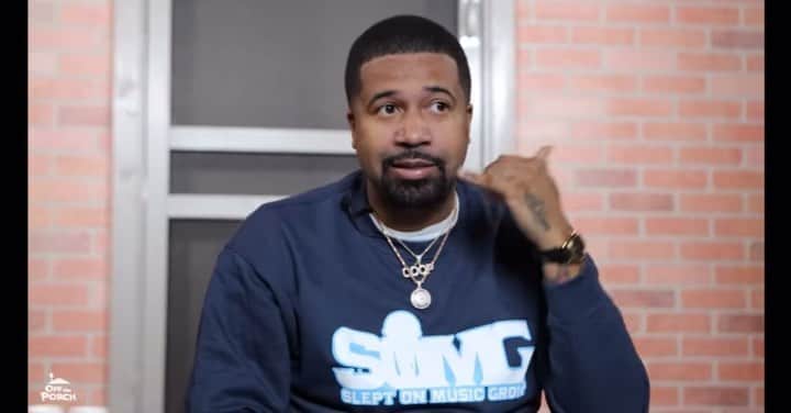 リル・デュヴァルのインスタグラム：「This really how i hired my DJ. 3 years ago i was doing a show in Nashville and who ever i had before missed the show so i had my manager find out who’s the best DJ’s in the city and out of all the ones clay sent me he was the only one that was following me 😂😂😂😂😂😂😂😂 and he been on the road with me ever since. @iamdjcoop」