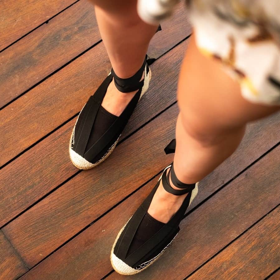Schutzのインスタグラム：「NEW CRUSH - SCHUTZ ESPADRILLE ❤️ #schutzespadrille」