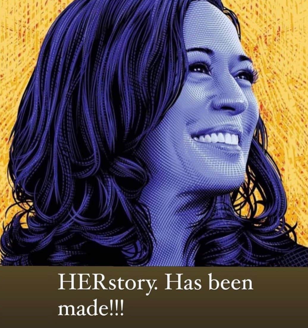ピーター・ファシネリのインスタグラム：「I grew up with three sisters. And I have three daughters. I’m so excited that we have elected our first female Vice President, and a woman of color. #Herstory has been made. Congratulations Kamala! 🎉🎉🎉」