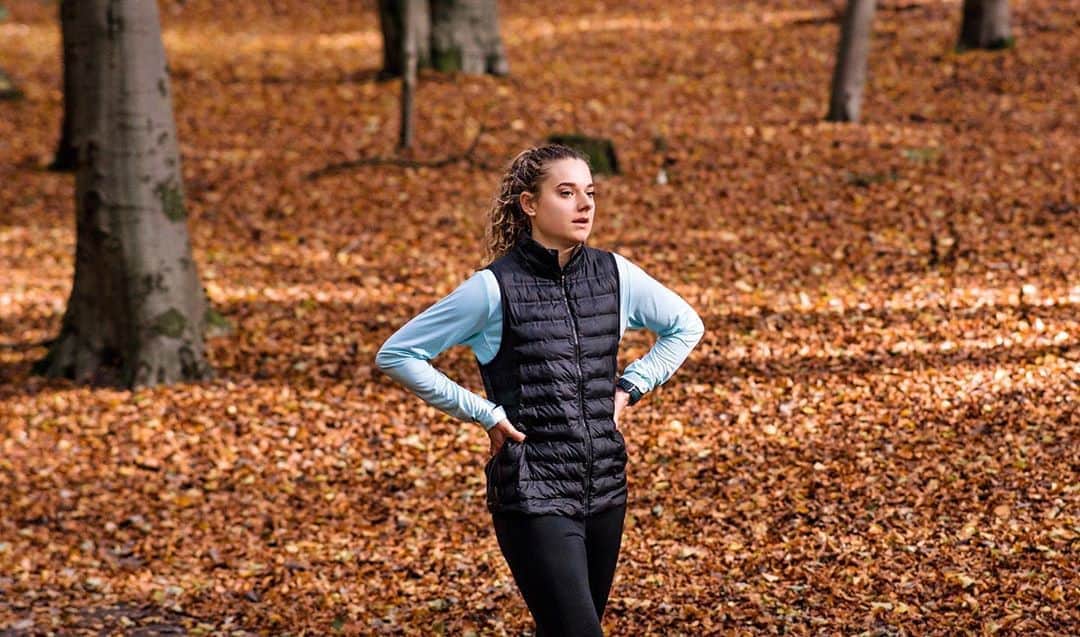 ラウラ・デ・ウィットのインスタグラム：「Autumn vibes 🍂🍁 .  📸 by @larsvanhoeven」