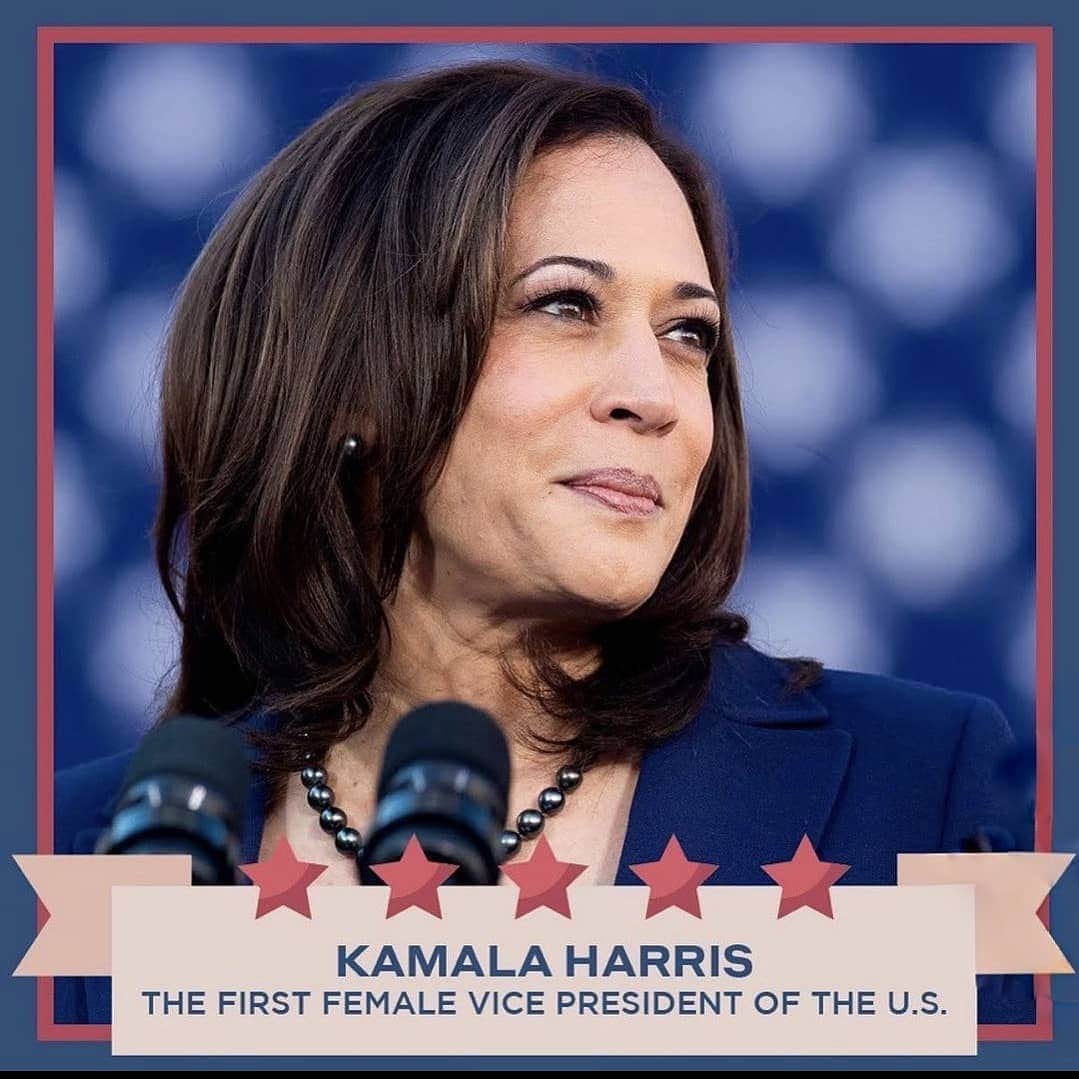 Ashley Jamesさんのインスタグラム写真 - (Ashley JamesInstagram)「Kamala Harris. The first woman, first Black person, and first person of Asian descent elected to Vice President of the USA. ♀️🇺🇲✨  “What I want young women and girls to know is: You are powerful and your voice matters. You're going to walk into many rooms in your life and career where you may be the only one who looks like you or who has had the experiences you've had. But you remember that when you are in those rooms, you are not alone. We are all in that room with you applauding you on. Cheering your voice. And just so proud of you. So you use that voice and be strong.”   Finally 2020 is bringing us some good news and hope. ✨🥳🇺🇲❤️ #whoruntheworld #kamalaharris」11月8日 4時56分 - ashleylouisejames