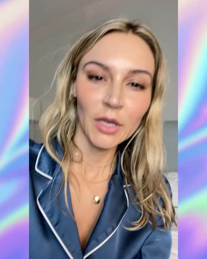 サミーア・アームストロングのインスタグラム：「The Democrats have kicked us all in the teeth.  This is a matter of seeking justice.  We have to stand up and support our President.   We must continue to rally, share information and stay strong.  This is war against the corrupt politicians who have absolutely no concern or regard for our legal rights to vote.   Miss me with how “I should or shouldn’t be acting.”  We will not go down without a litigious fight against these monsters who want to destroy America  Together we rise and stand for what is right. There is no backing down until what is fair and just is found.   ❤️❤️❤️❤️」