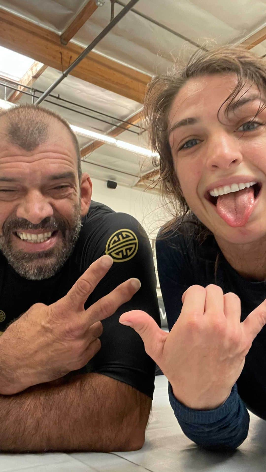 マッケンジー・ダーンのインスタグラム：「Just like the beginning! Thanks Pai for always helping me! @megatondias」