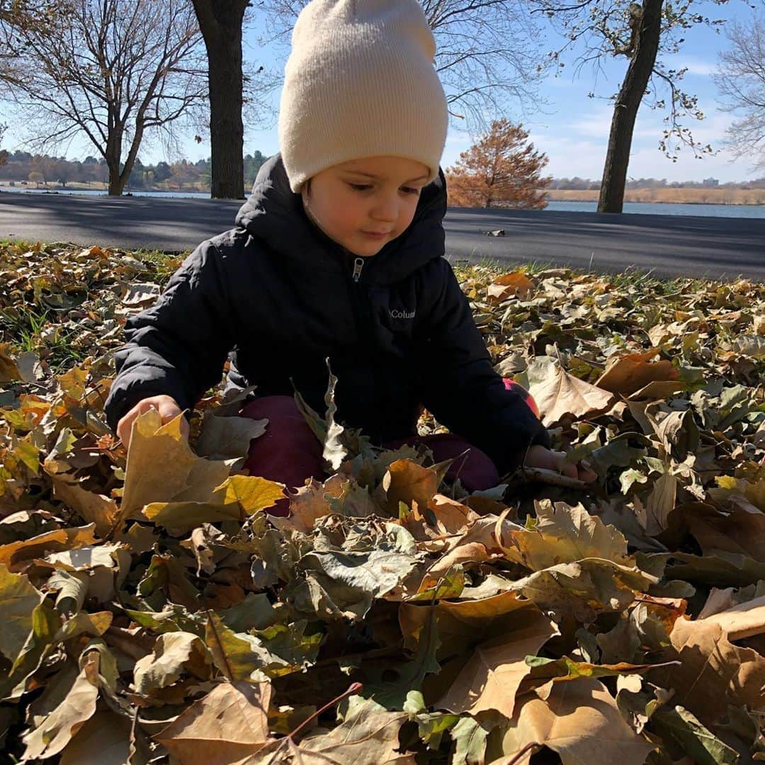 クリスティン・ヒルデブランドさんのインスタグラム写真 - (クリスティン・ヒルデブランドInstagram)「❤️🍂」11月8日 7時13分 - _kristinhildebrand