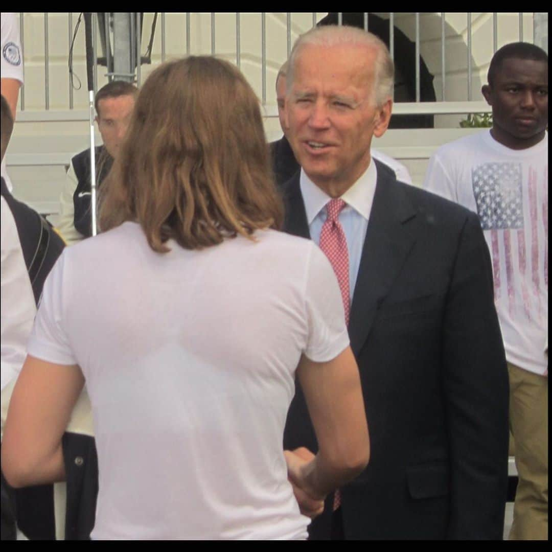 ケイティ・レデッキーさんのインスタグラム写真 - (ケイティ・レデッキーInstagram)「‪Congratulations to President-elect @joebiden and VP-elect @kamalaharris. Let's move forward as one Team USA and accomplish wonderful things together, respect one another, and be healthy!‬」11月8日 7時18分 - katieledecky