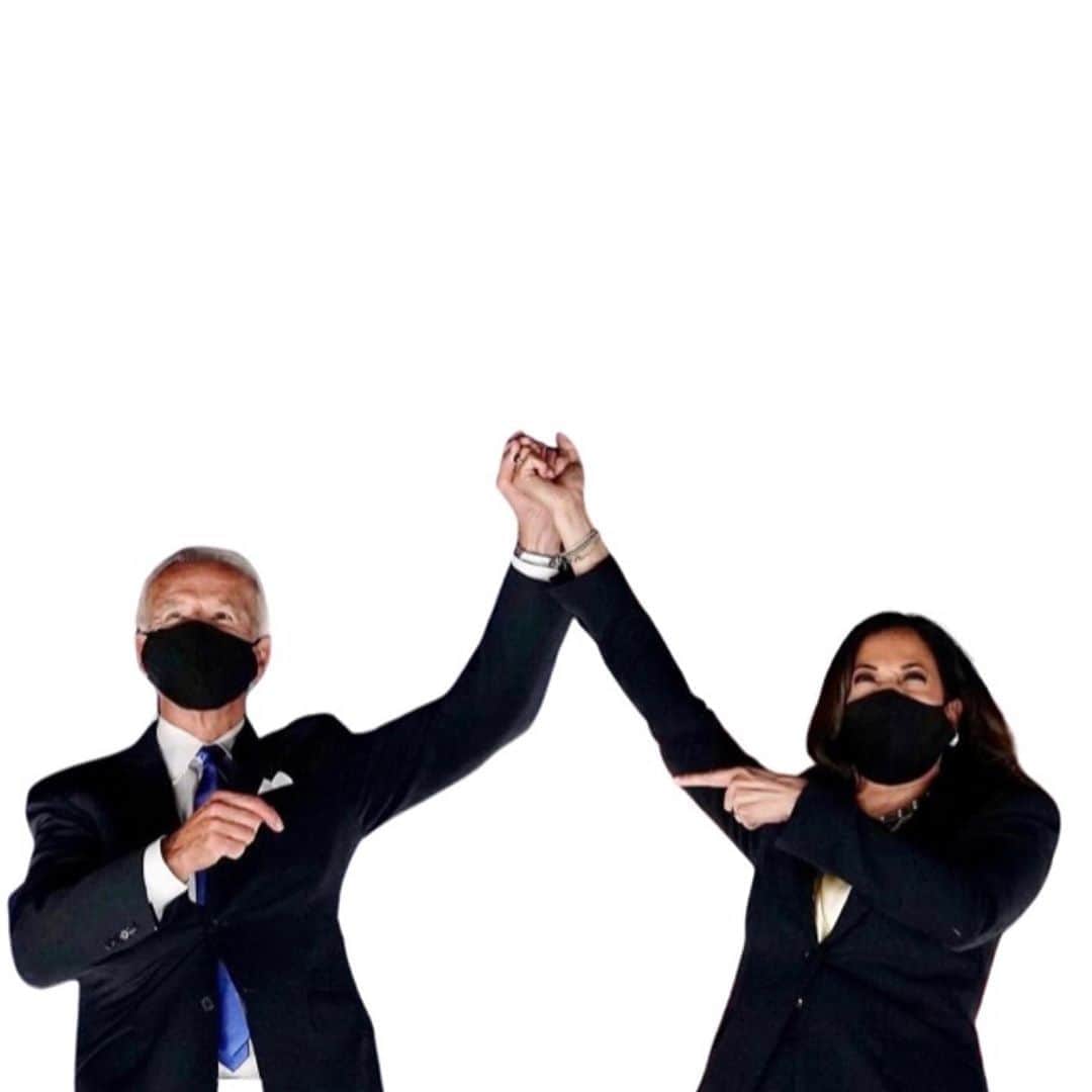 ジーン・トリプルホーンのインスタグラム：「President-elect @joebiden and barrier breaking Vice-President-elect @kamalaharris...⁣ #wedidit⁣ !! ⁣  ❤️🤍💙⁣ ⁣」