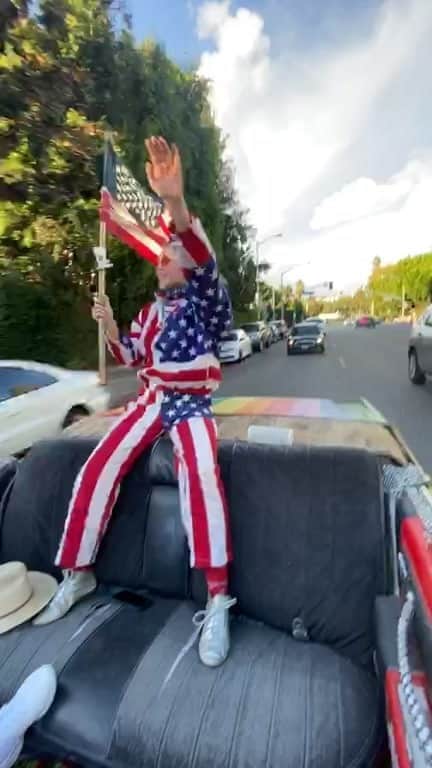 カーラ・デルヴィーニュのインスタグラム
