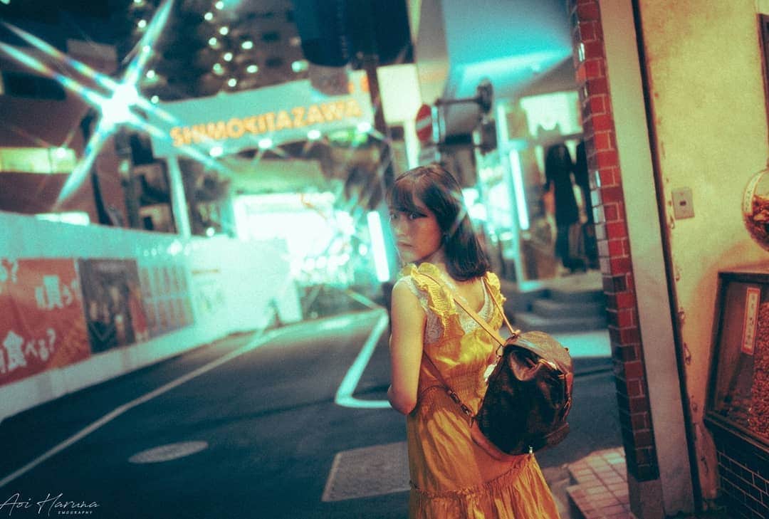 遥南碧さんのインスタグラム写真 - (遥南碧Instagram)「煌夜  nightプリセット1が優秀すぎて 街灯のある夜ロケなら プリセットハメた瞬間9割完成する * * * #何気ない日常の物語 をモチーフに 東京拠点で #被写体募集 しているので #邦画の彼女感 に 興味がある方はお気軽に ご連絡ください。  モデルのファッション撮影や アイドルのグラビアなど 一緒に作品撮り出来る ヘアメイク 、スタイリスト も募集中✨  案件やコラボのお誘いは お気軽にコメント、DMください！ * * * #下北沢 #いいね返しは絶対 #サロンモデル #何気ない瞬間を残したい #性感內衣 #フィルム好きな人と繋がりたい #フィルム寫眞 #幸せな瞬間をもっと世界に #좋아요반사 #関西写真部SHARE #人像攝影 #儚くて何処か愛おしい様な #インスタグラビア #グラビア #被写体さんと繋がりたい #デジタルでフィルムを再現したい #japanesegirl #패션스타그램 #into_the_screen #ifyouleave #magazineaesthetic　#as_archive  #photogram_archive  #jp_portrait部 #film_jp #photocinematica #good_portraits_world」11月8日 8時58分 - harunaoi_photo
