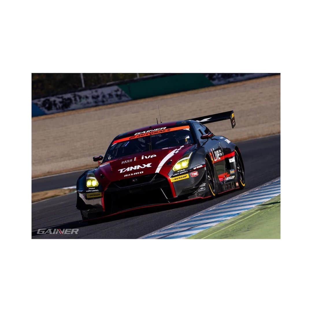 平中克幸のインスタグラム：「. SUPER GT第7戦ツインリンクもでぎ . . 昨日の予選は3位今日は更に上位目指して頑張ります！ . . . #supergt #gainer #tanax #gtr #nissan #nismo #koshidoracing #ficata #でちゃう #アリア #制動屋 #bigdaddygraphics #gt300 #eyevol #monocolle」