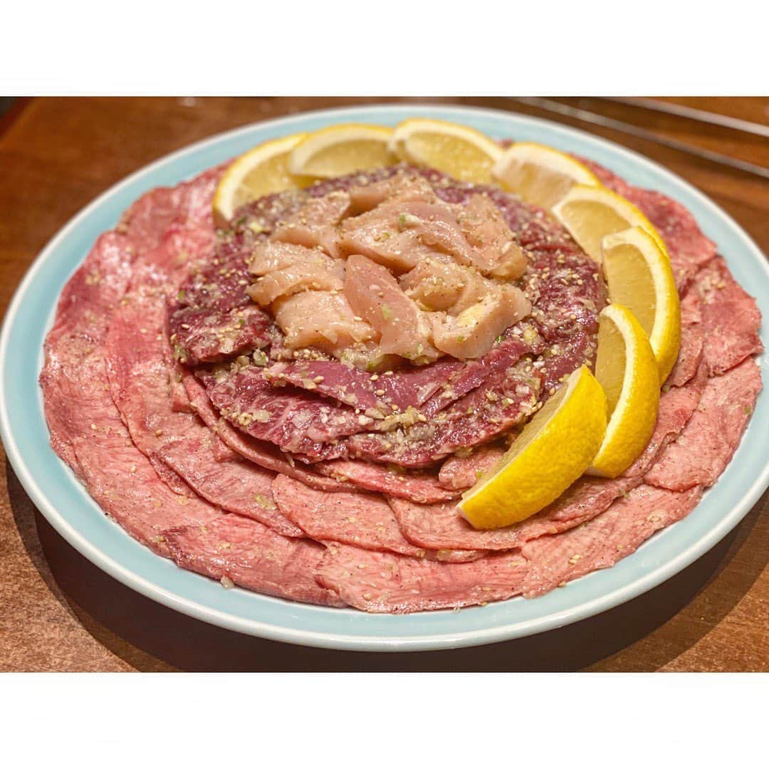 中田奈沙さんのインスタグラム写真 - (中田奈沙Instagram)「Yakiniku🍖🍚 《静龍苑》のタンとハラミとユッケが好きすぎる。  #奈沙ログ #奈沙ログin清澄白河 #奈沙ログin森下  #歯はいらないシリーズ #飲めるシリーズ  #やっぱり米が好き #noricenolife  #yakiniku #kiyosumishirakawa #morishita #tokyo #foodie #foodporn #foodpic #foodstagram #foodgasm #instafood #sizzle #beef #焼肉 #静龍苑 #清澄白河 #森下 #東京 #激ウマ #悶絶 #腹パン #タン #ユッケ #ハラミ」11月8日 9時21分 - nasa_nakada