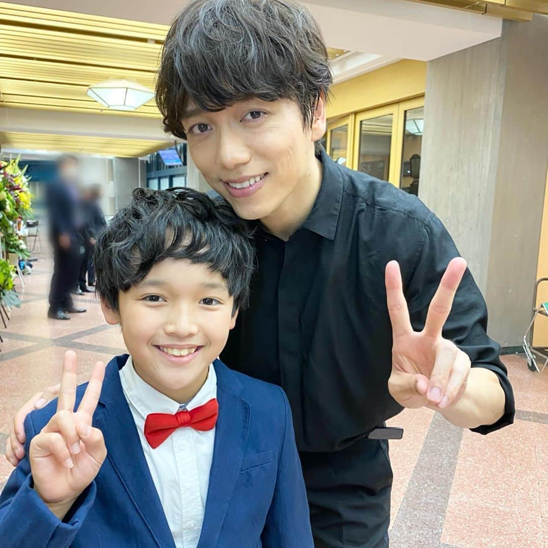 山口太幹さんのインスタグラム写真 - (山口太幹Instagram)「昨日は楽しかったな〜💕  新しくフォローしてくださった皆さん、ありがとうございます😊  いつもコメントくださっている方も会場にいらっしゃったんですね🤗 ビックリしたでしょう⤴︎⤴︎⤴︎ みんなの歓声が嬉しかったよ💕  配信で見てくださっていた方も多くて嬉しいです😆  朝ドラ「エール」では、主役の子役として「裕一」やりたいなーって思ってたけど、佐藤久志役で本当は良かったなって思ってるんだ‼️  まさか、武道館に立てるなんて思ってなかったから、山崎育三郎さんには感謝しきれません😭  エールの監督さん、僕を久志に選んでくれてありがとうございました❣️  昨日は東京に家族で泊まったんだ！ 今日は東京満喫してきまーす✨  #山口太幹 #小学生男子 #宮崎出身 #子役 #俳優 #モデル #朝ドラエール #連続テレビ小説エール #佐藤久志 #子久志 #幼少期 #海汐プロダクション所属 #アービング所属 #thisisiku #日本武道館 #コンサート #ライブビューイング  #最高 #楽しかった #緊張した #みんなに会えて嬉しかった #ありがとうございます #山崎育三郎」11月8日 9時22分 - taiki_umipro