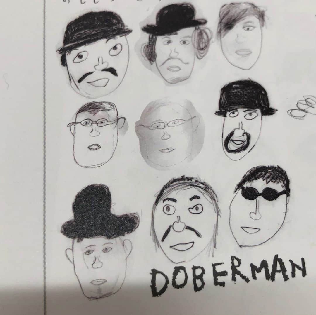 シーサーさんのインスタグラム写真 - (シーサーInstagram)「・ ・ 子供達が描いてくれた DOBERMANメンバー💯 バンドの新しいアー写◎ ウレシイがすぎる！ ピス！  #ロックスフォーチル #rocksforchile #DOBERMAN_ska #DOBERMAN_band #似顔絵コンテスト」11月8日 20時14分 - __seasir__