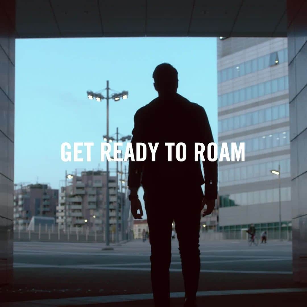 ラドーのインスタグラム：「Discover every corner and expand your horizons. It’s time to roam. #RadoCaptainCook #Feelit」