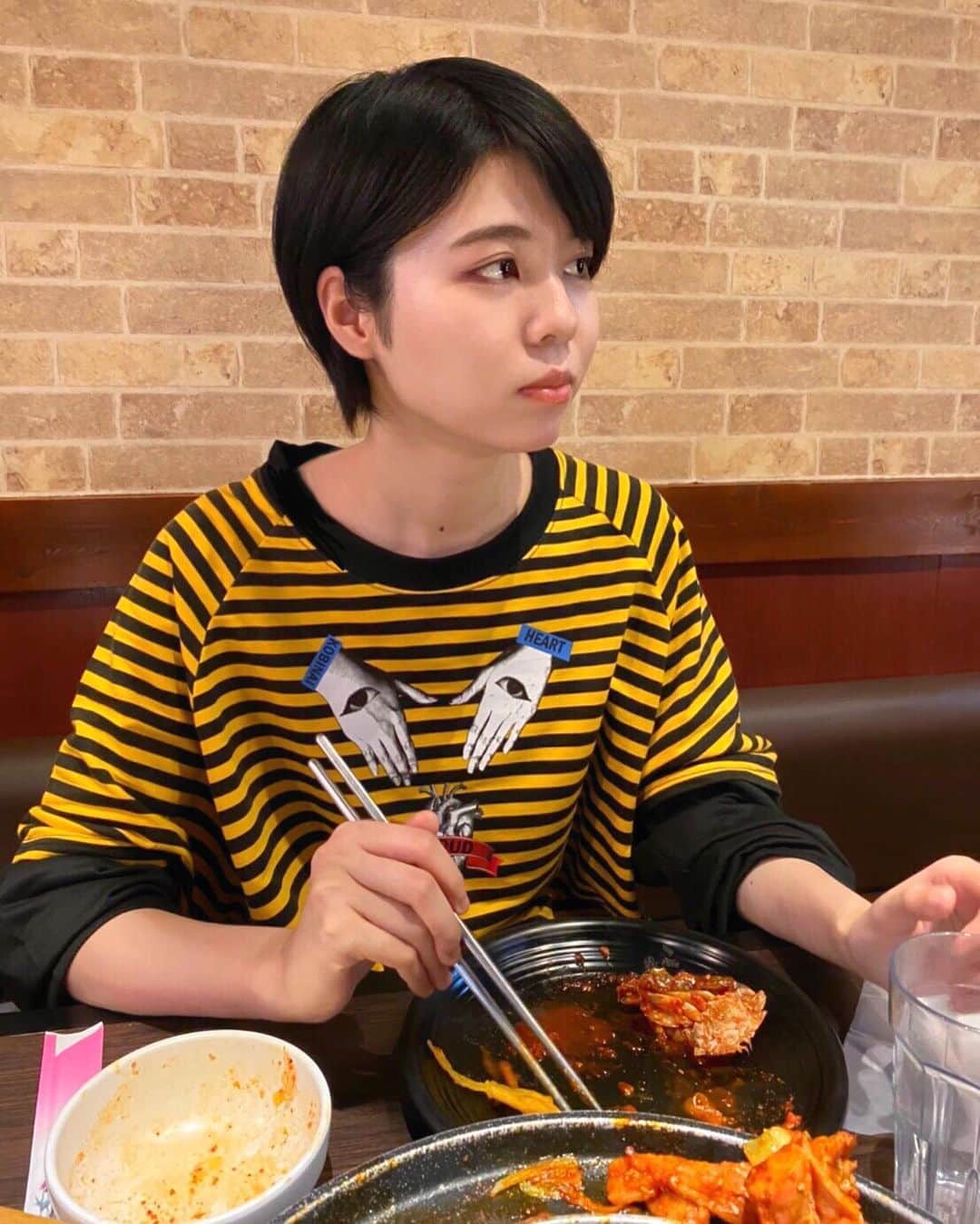 砂川涼音のインスタグラム：「この前妹と新大久保行って来たよ🥘 . たまにすごく韓国料理食べたくなるんだよね .」
