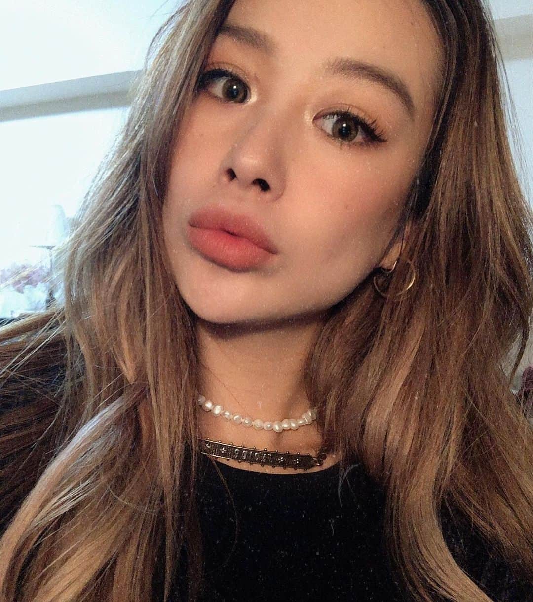 harunaのインスタグラム：「Mwah😚💛」