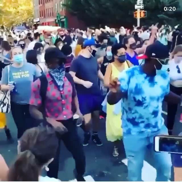 のインスタグラム：「#sundayvibes 🤩🇺🇸🇺🇸🇺🇸」