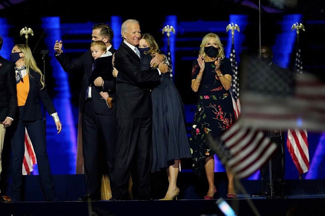 NBC Newsさんのインスタグラム写真 - (NBC NewsInstagram)「President-elect Biden hugs his granddaughter as his family joins him on stage after delivering remarks in Wilmington, Delaware.⁠ ⁠ 📷 Andrew Harnik / @afpphoto」11月8日 11時16分 - nbcnews