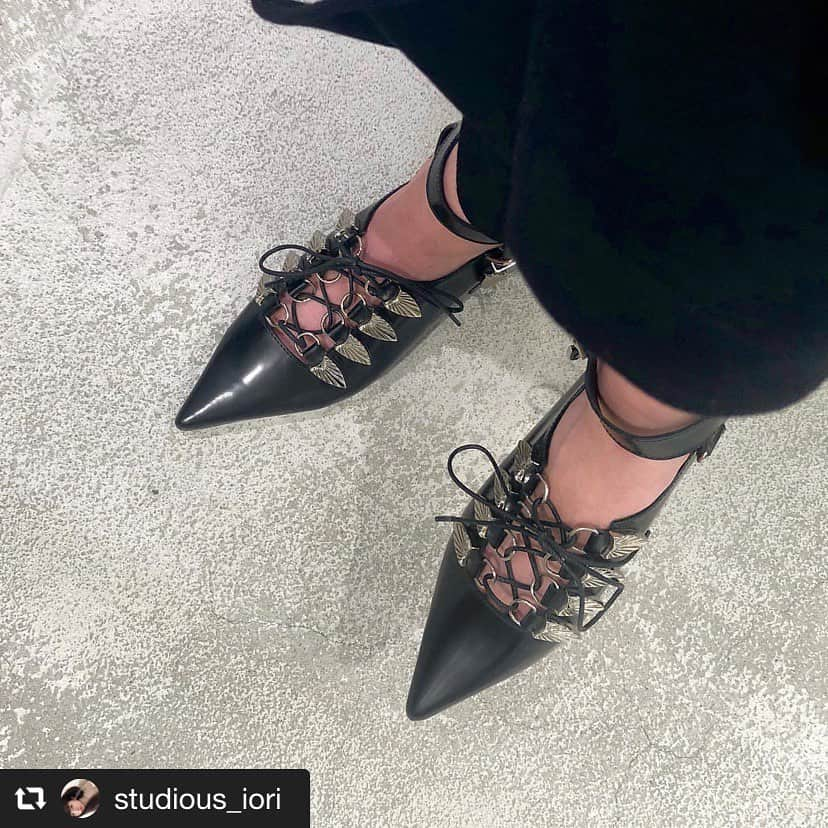 TOGAさんのインスタグラム写真 - (TOGAInstagram)「#repost @studious_iori TOGA PULLA SHOE AW2020 Gillie ankle strap shoes Available at TOGA stores and TOGA ONLINE STORE. @togaarchives_online ・ #togaarchives #togaarchives_online #toga #togapulla #togapullashoe #shareyourpulla #togapulla20aw #トーガ #トーガアーカイブス #トーガプルラ」11月8日 12時29分 - togaarchives