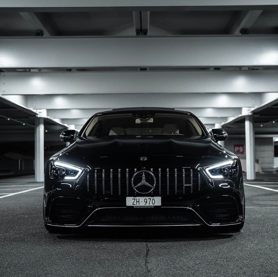 CARLiFESTYLEさんのインスタグラム写真 - (CARLiFESTYLEInstagram)「Mercedes AMG GT63 S 👍🏽or👎🏽? Photo by @srs_swissrichstreets #carlifestyle」11月8日 12時57分 - carlifestyle