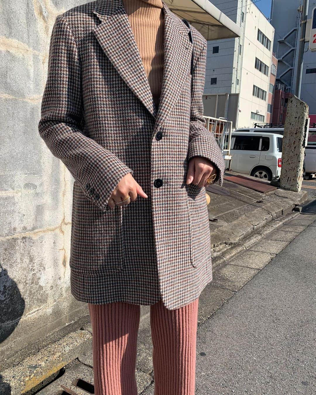 【ANN DE ARKさんのインスタグラム写真 - (【ANN DE ARKInstagram)「PICKUP ITEM﻿ ﻿ 《 MADISON BLUE 》﻿ TAILORED CT GUNCLUB CHECK﻿ ￥135,300（税込）﻿ ﻿ 《 Ron Herman 》﻿ wool rib turtle(ニット)﻿ ￥23,100（税込）﻿ ﻿ 《  Baserange 》﻿ MARU PANTS﻿ ￥44,550（税込）﻿ ﻿ ﻿ スタッフ身長158cm﻿ ﻿ ﻿ オフィシャルサイトの在庫と店頭在庫は共有しております。﻿ 商品に関しましては、お気軽にコメントや店舗までお問い合わせください。﻿ ⬇︎⬇︎⬇︎﻿ @ann_de_ark  @arknets_official﻿ #fashion #栃木 #宇都宮 #ショップ  #arknets #anndeark #annstyling #anncode  #madisonblue #ronherman #baserange #maisonmargiela #buildingblock」11月8日 13時23分 - ann_de_ark