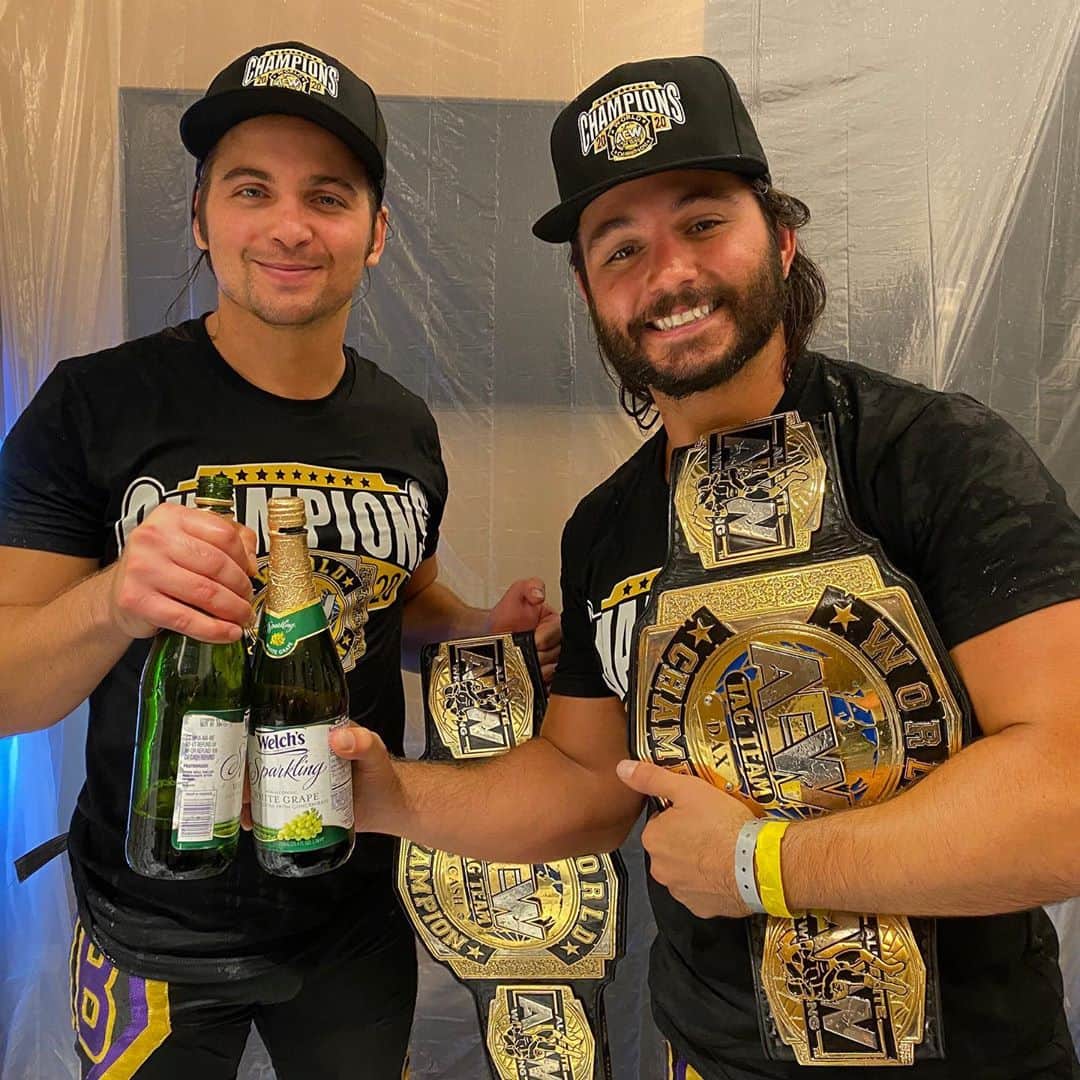 マット・ジャクソンのインスタグラム：「Biggest accomplishment of my career. Want to thank God, Dana, Kourtney, Zachary, Nick, Malachi, DJ, Mom, Dad, Brandon, Dustin, Kenny, SCU, the entire AEW team & our wonderful fans. I’m nothing without you. Thank you.」