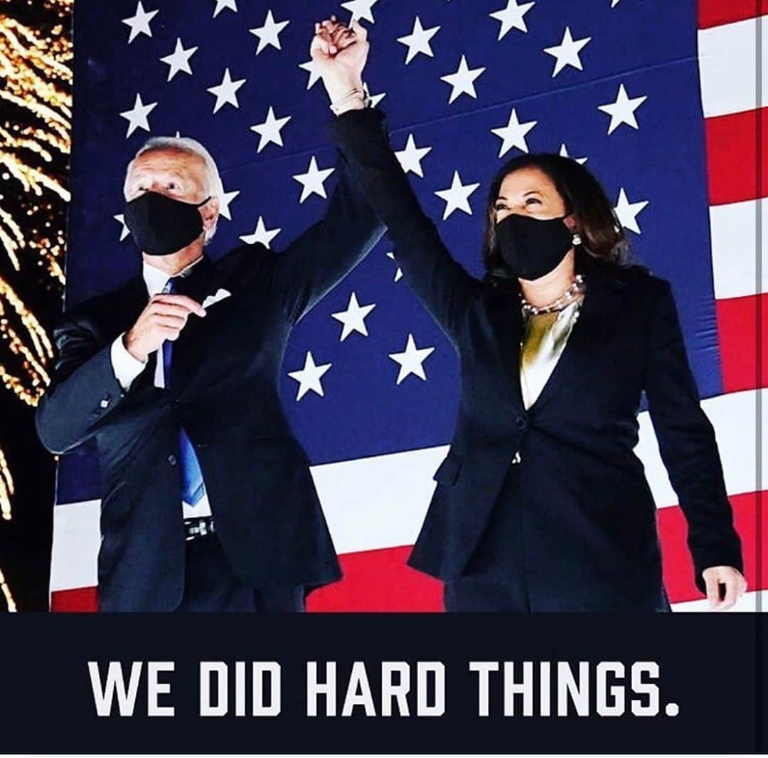 A.J.のインスタグラム：「🇺🇸 We did it! Congratulations to this team. Kamala has made history. Love has won!」