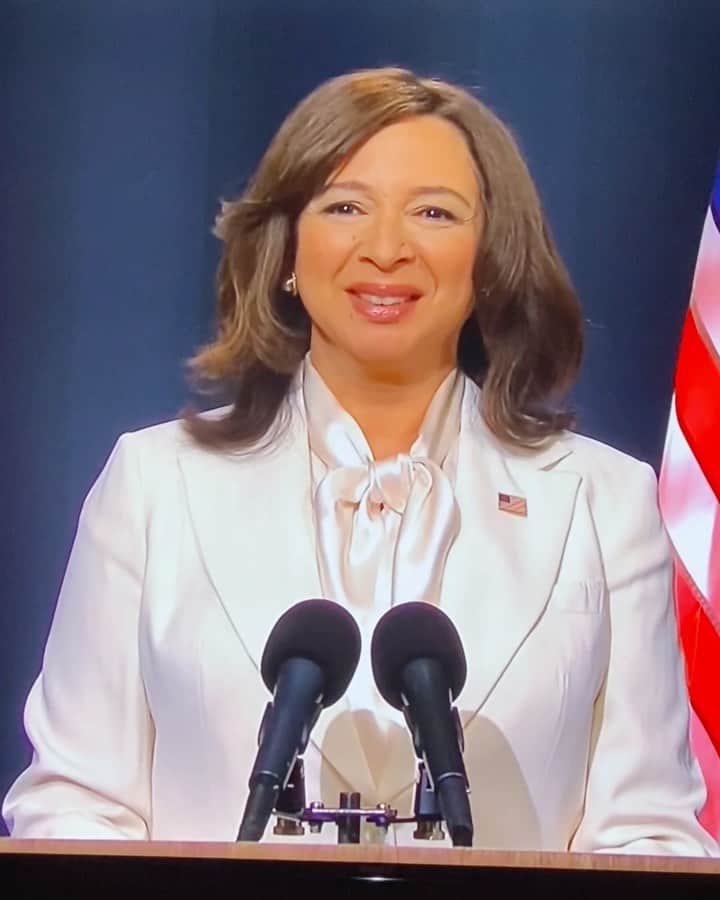 アマンダ・デ・カディネットのインスタグラム：「Cannot get enough of our new #VicePresident @kamalaharris @nbcsnl @princesstagram #bidenharris2020」